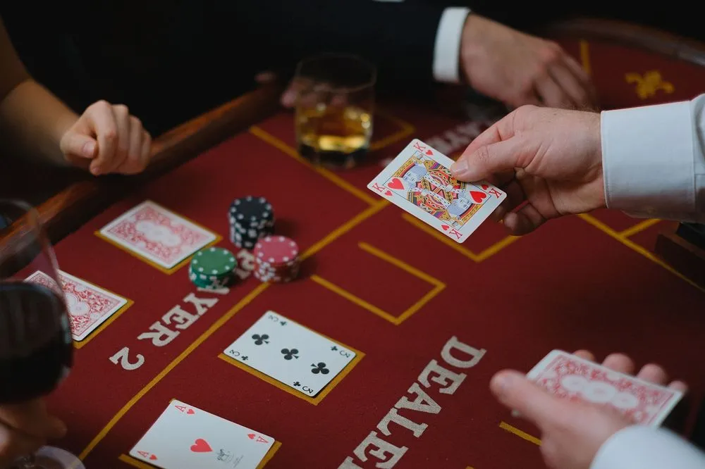 Live Casino Poker Interaction